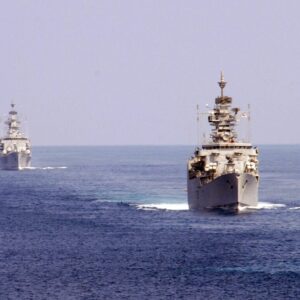 Ruoli operativi nella Marina Militare - navi militari al largo
